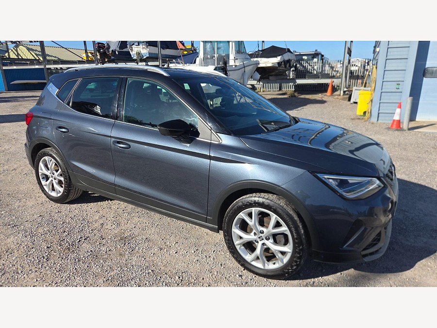 2023 SEAT Arona photo 2
