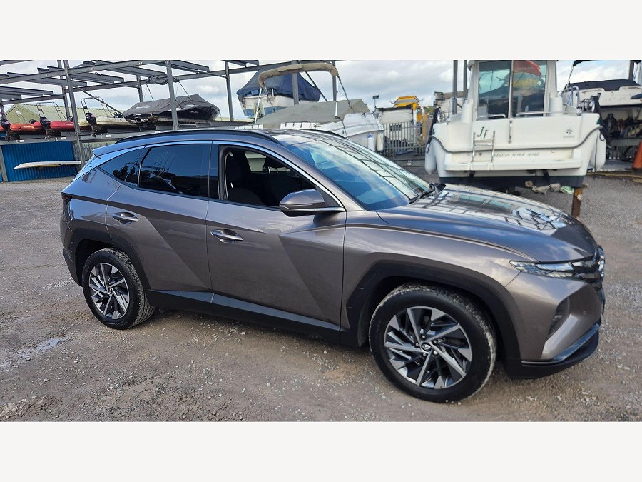 Hyundai TUCSON photo 2