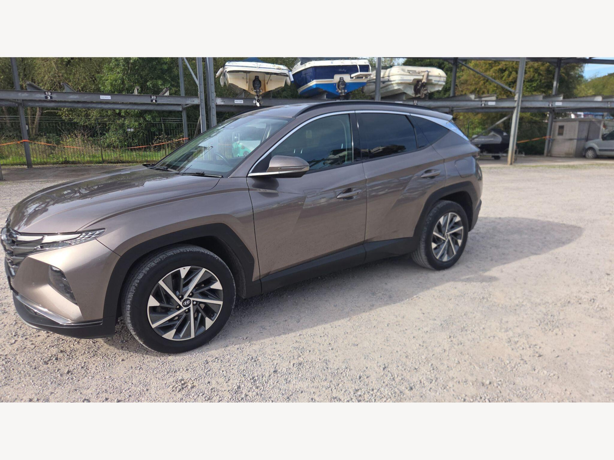 Hyundai TUCSON photo 2