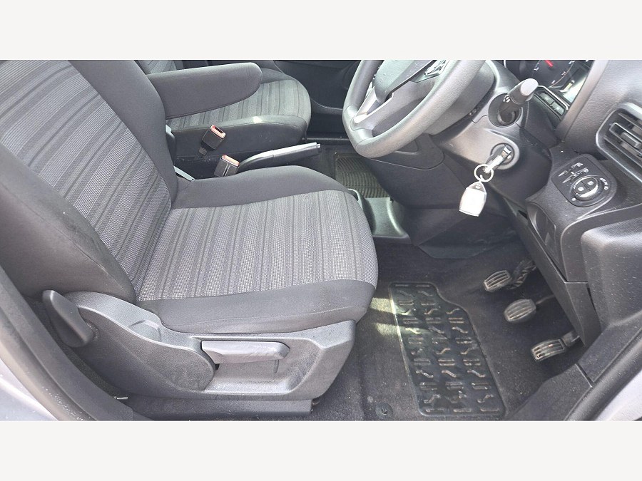 2019 Vauxhall Combo Life photo 14