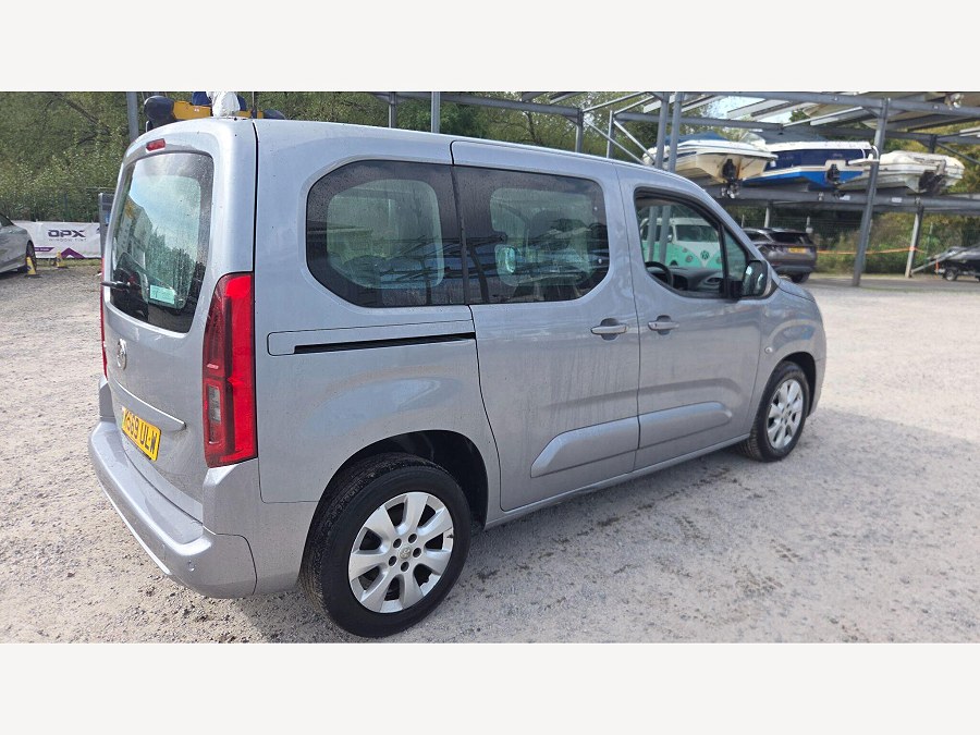 2019 Vauxhall Combo Life photo 8