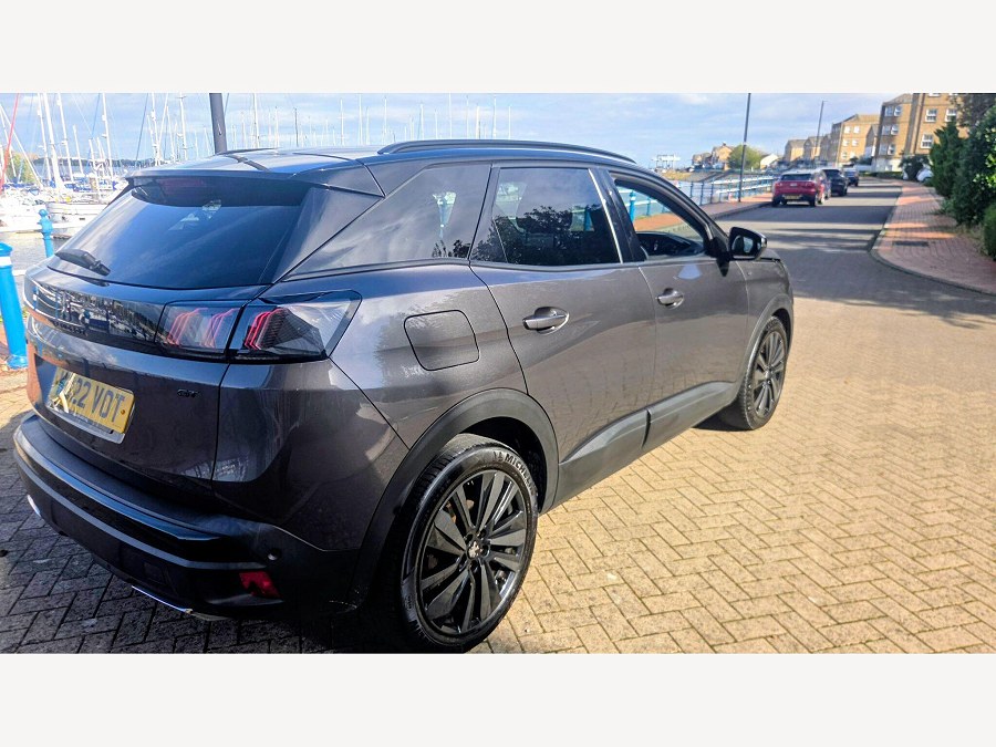 2022 Peugeot 3008 photo 11