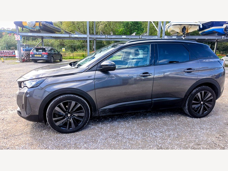 2022 Peugeot 3008 photo 9