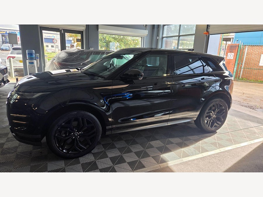 2019 Land Rover Range Rover Evoque photo 7
