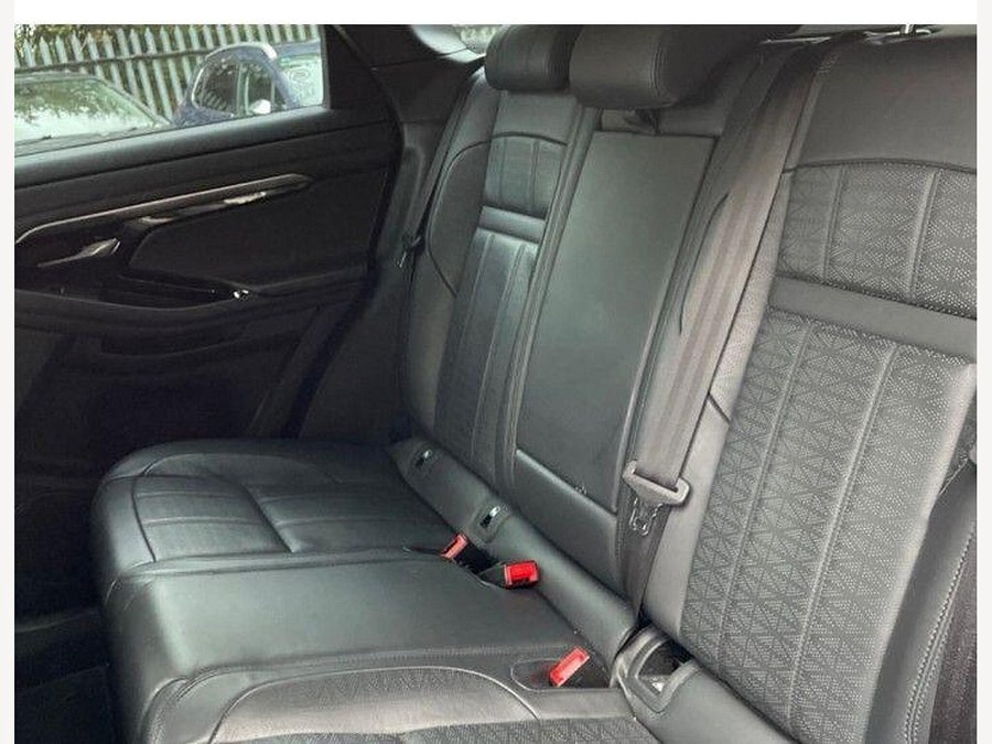 2019 Land Rover Range Rover Evoque photo 7