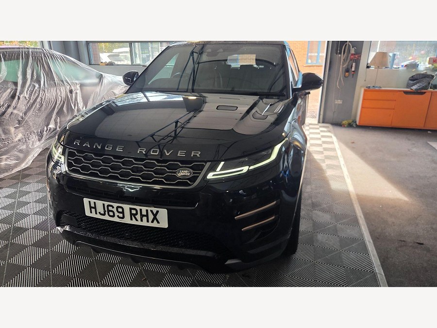 2019 Land Rover Range Rover Evoque photo 8