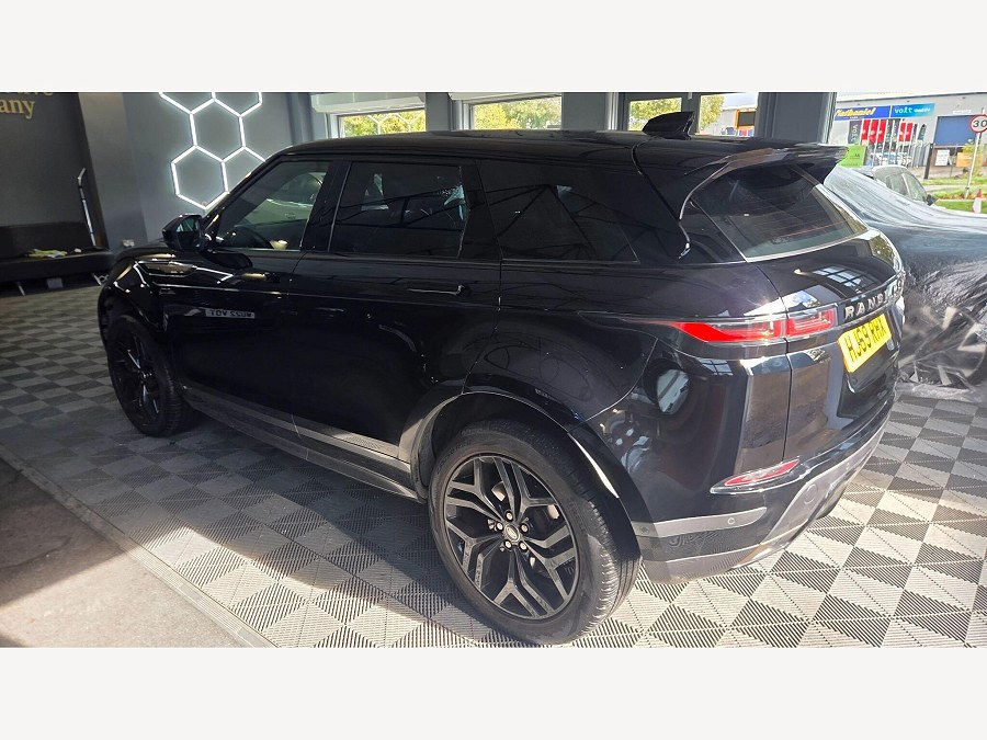 2019 Land Rover Range Rover Evoque photo 9