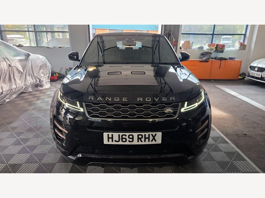 2019 Land Rover Range Rover Evoque photo 3