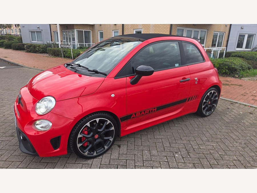 2020 Abarth 595C photo 9