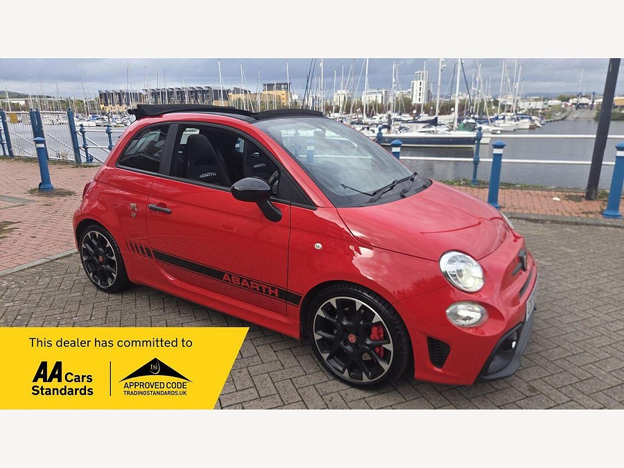 2020 Abarth 595C photo 2