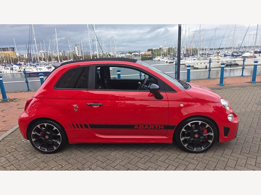 2020 Abarth 595C photo 13