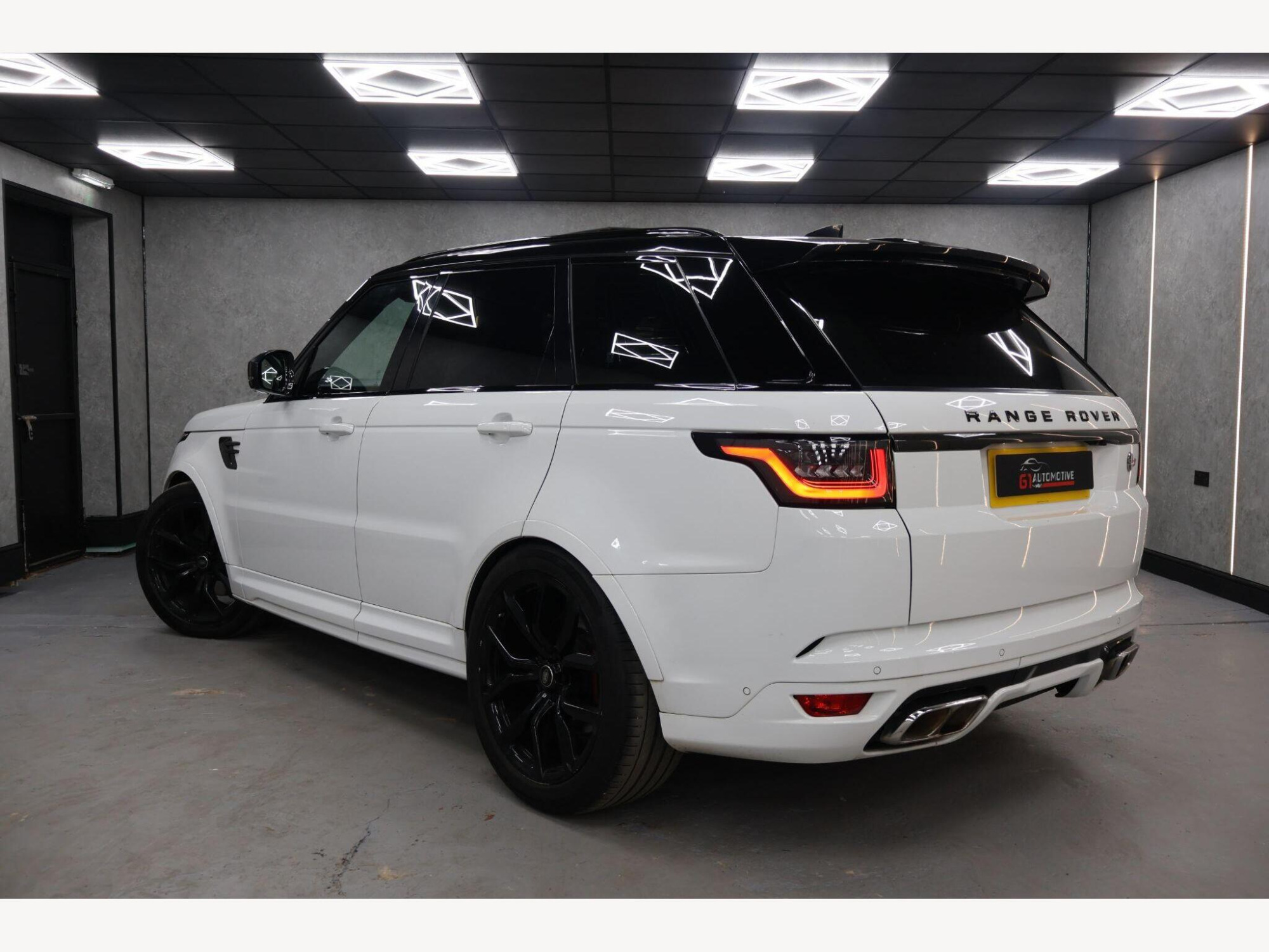 2018 Land Rover Range Rover Sport image 6