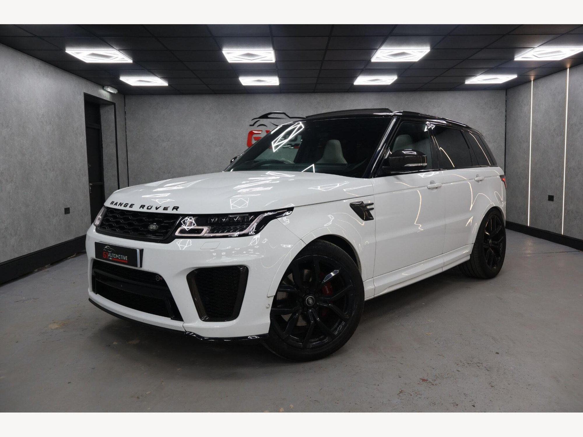 2018 Land Rover Range Rover Sport image 3
