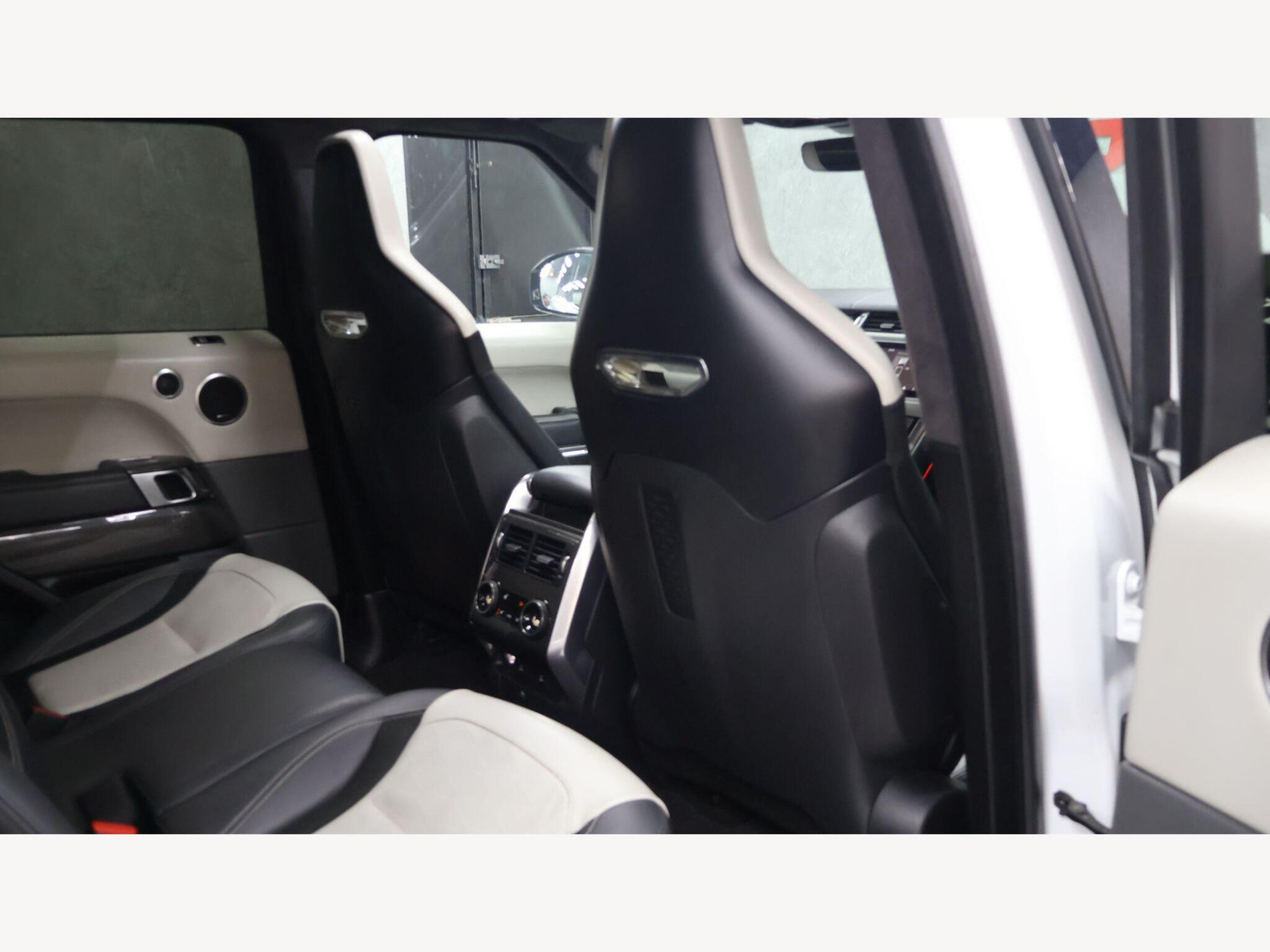 2018 Land Rover Range Rover Sport image 56