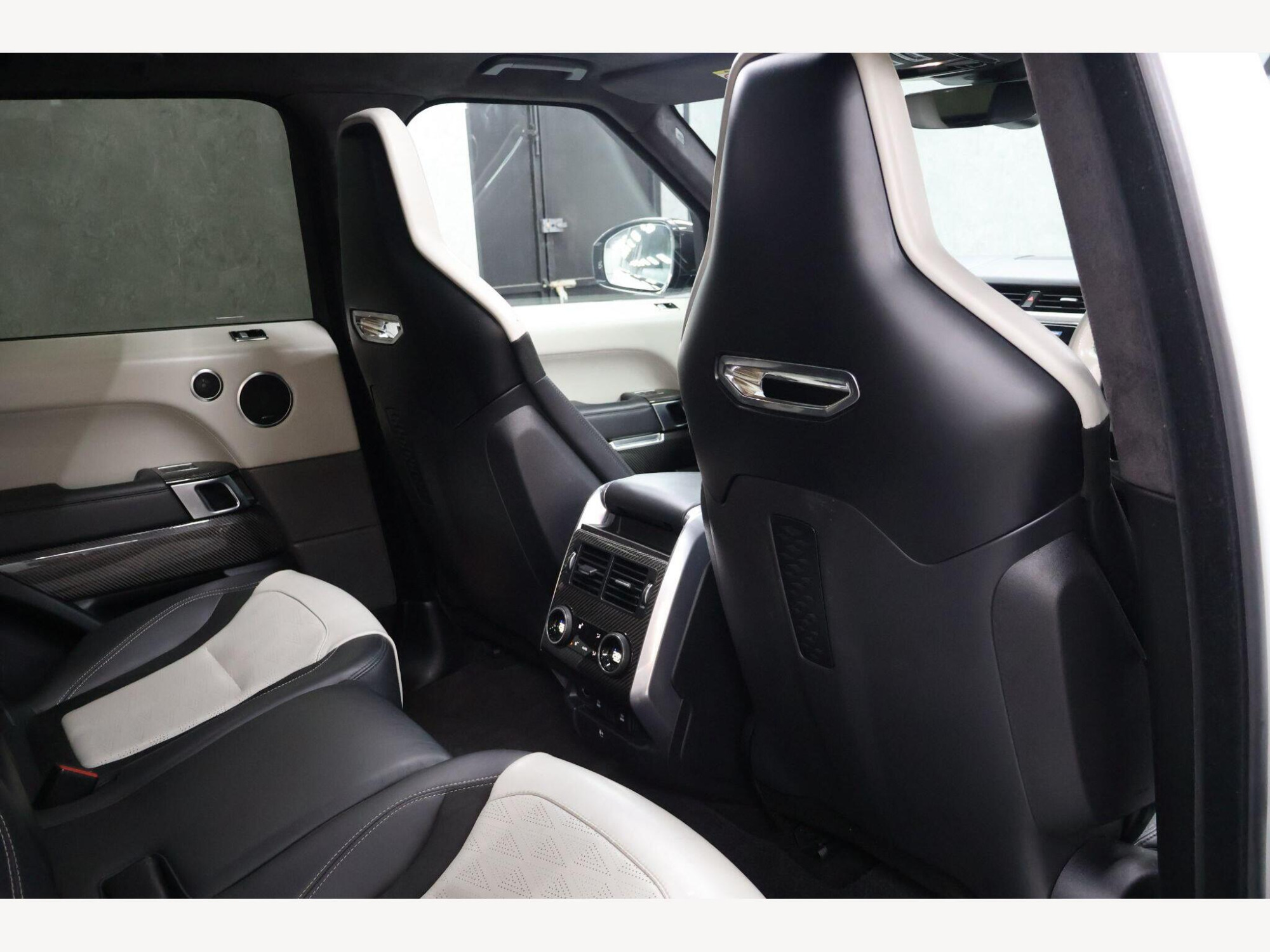 2018 Land Rover Range Rover Sport image 46