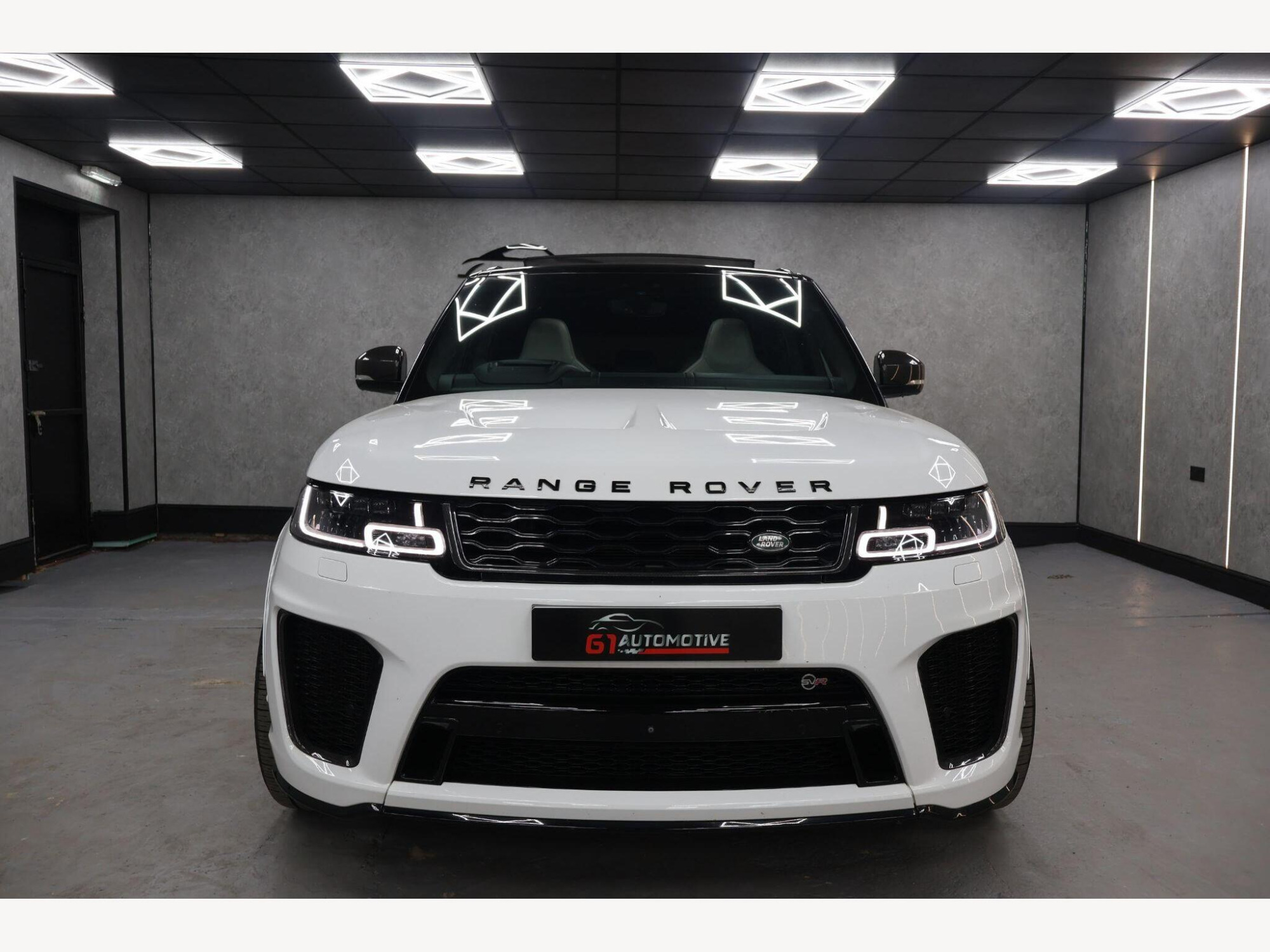 2018 Land Rover Range Rover Sport image 2