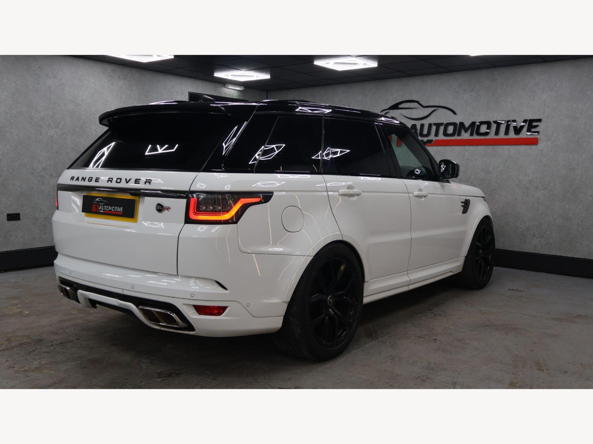 2018 Land Rover Range Rover Sport image 10