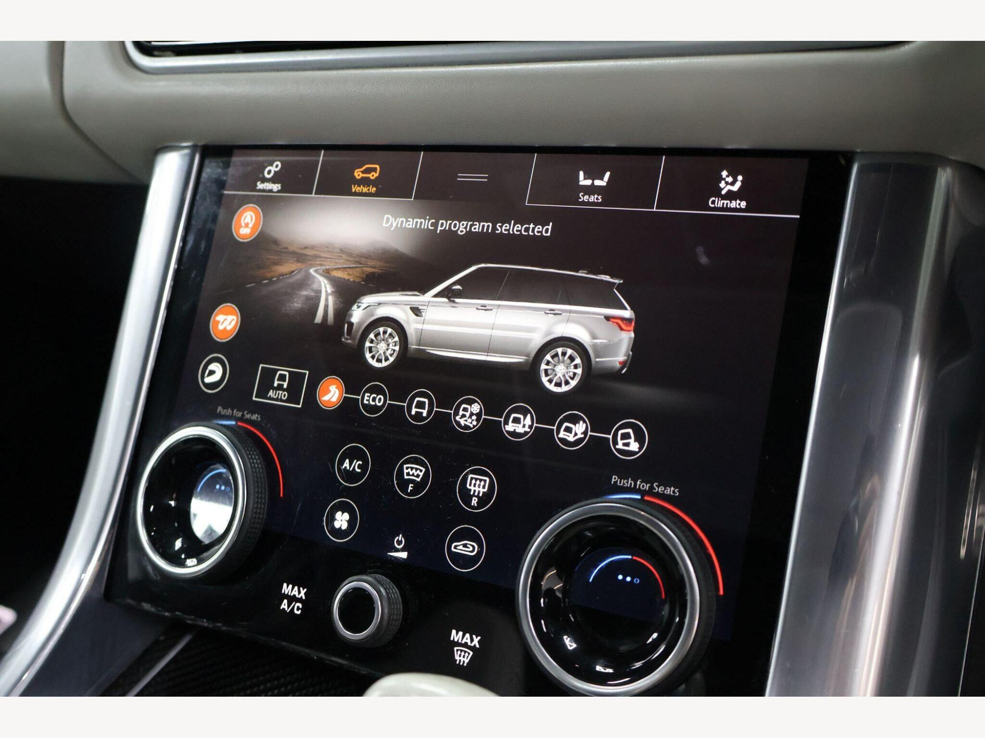 2018 Land Rover Range Rover Sport image 27