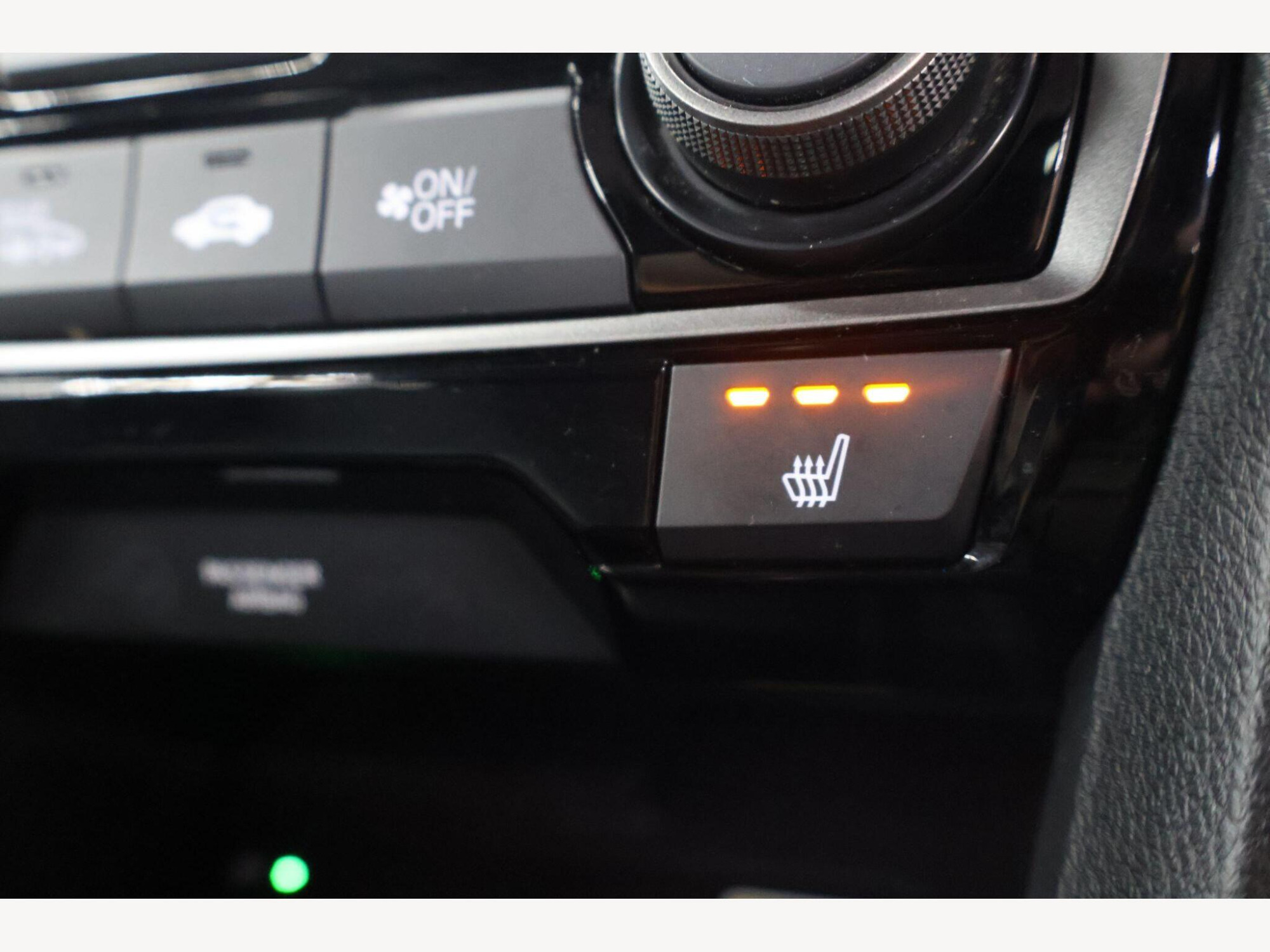 2018 Honda Civic image 21