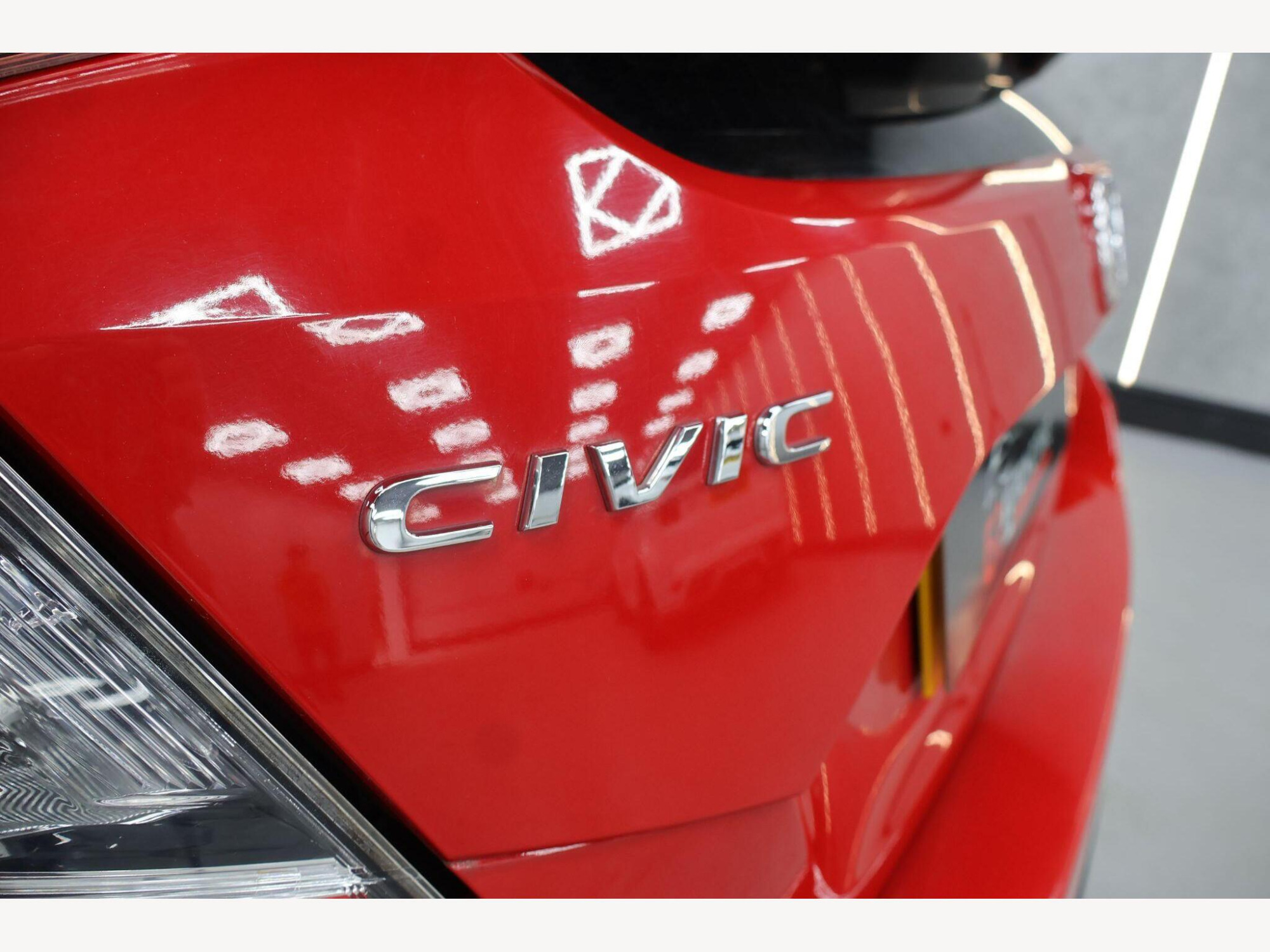 2018 Honda Civic image 12