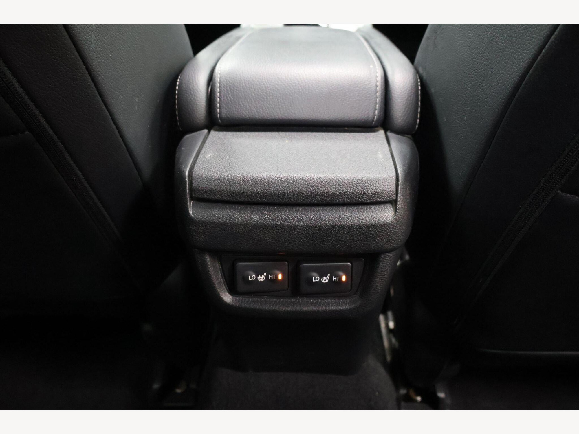 2018 Honda Civic image 38