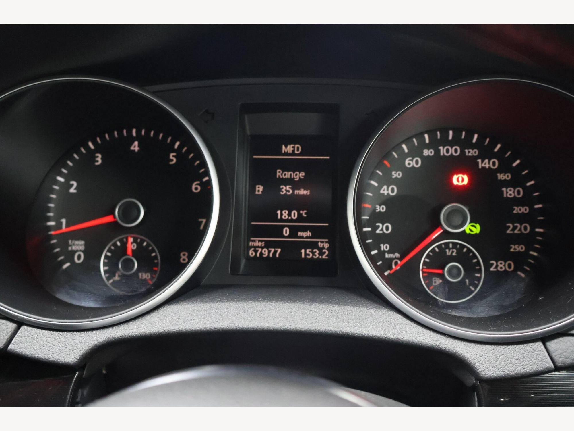 2010 Volkswagen Golf image 17