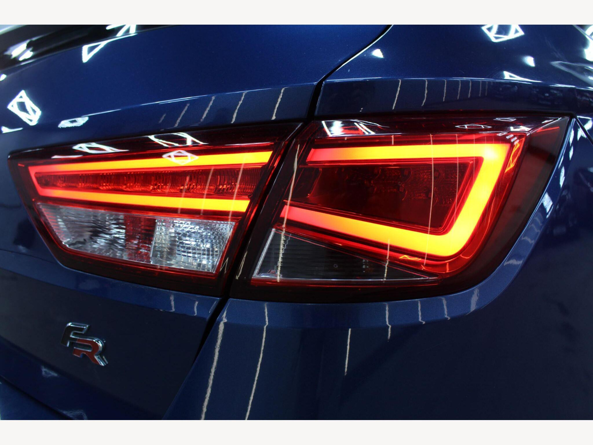 2016 SEAT Leon image 10