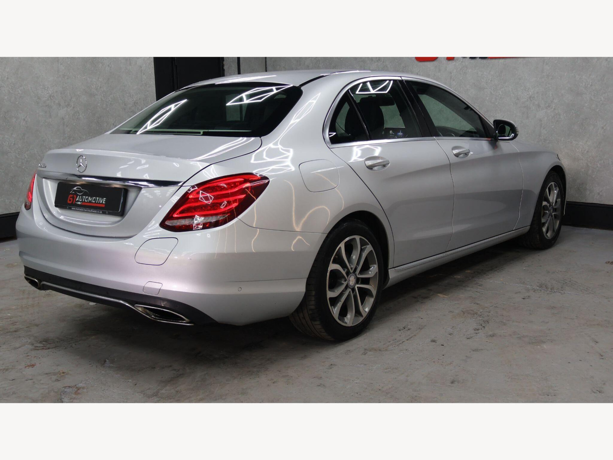 2016 Mercedes-Benz C Class image 10