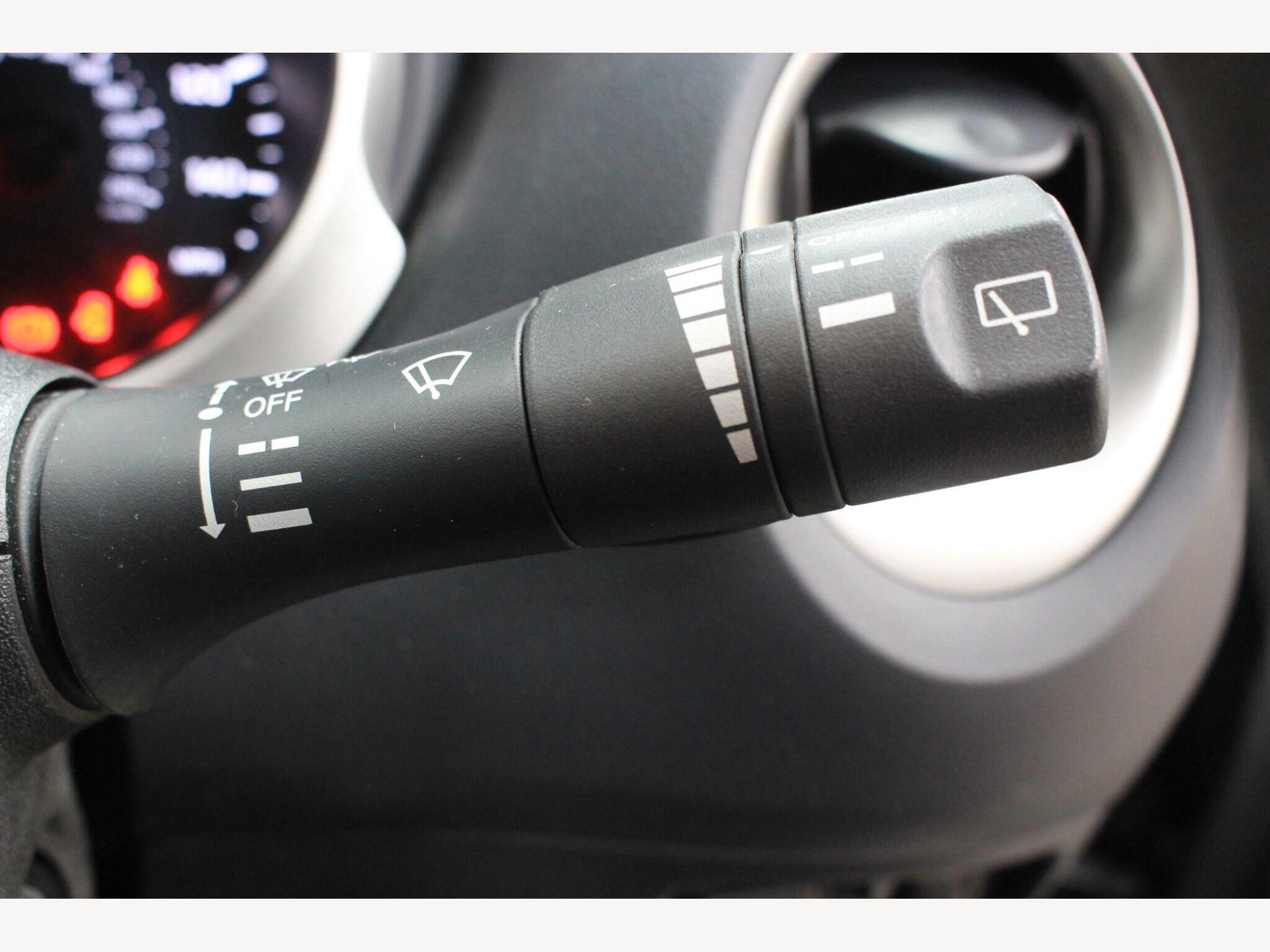 2013 Nissan Juke image 19