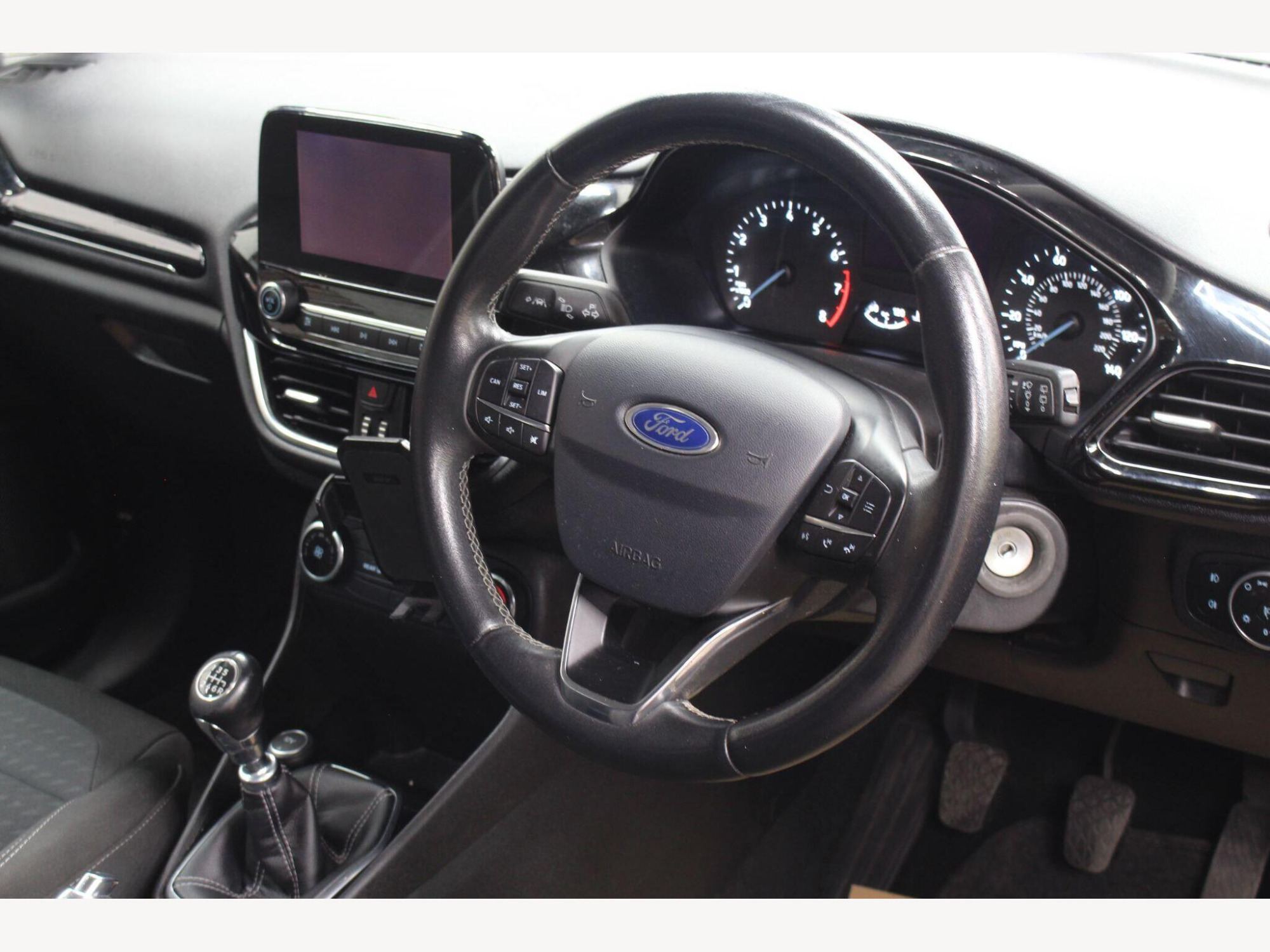 2018 Ford Fiesta image 13