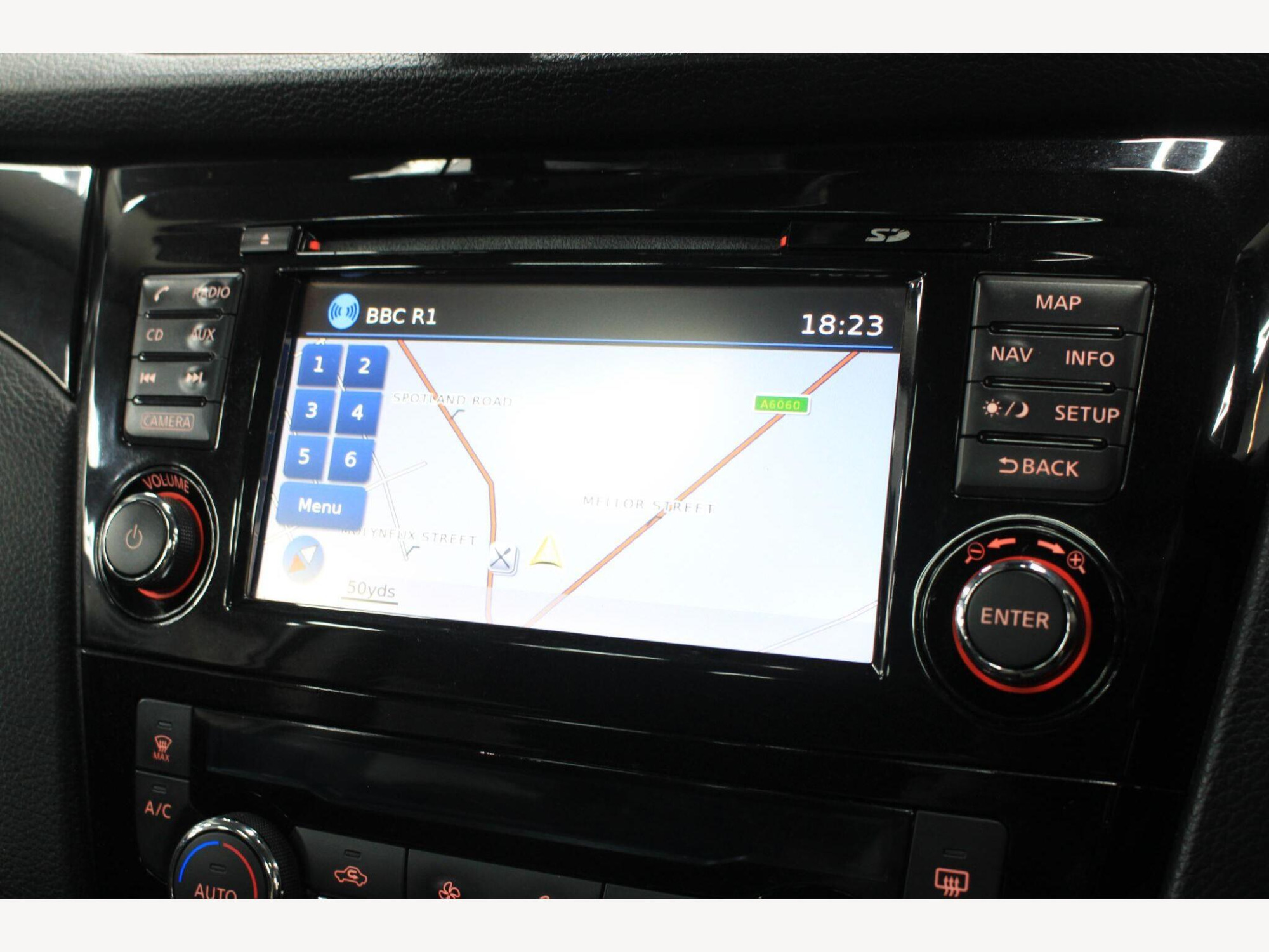 2015 Nissan Qashqai image 19
