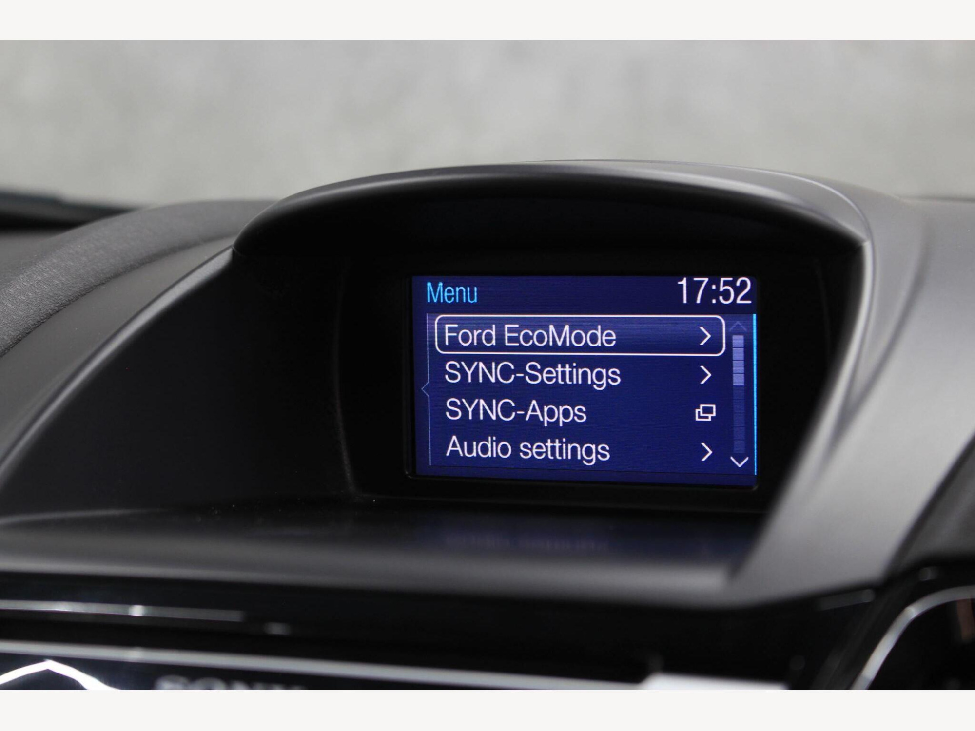 2015 Ford Fiesta image 20