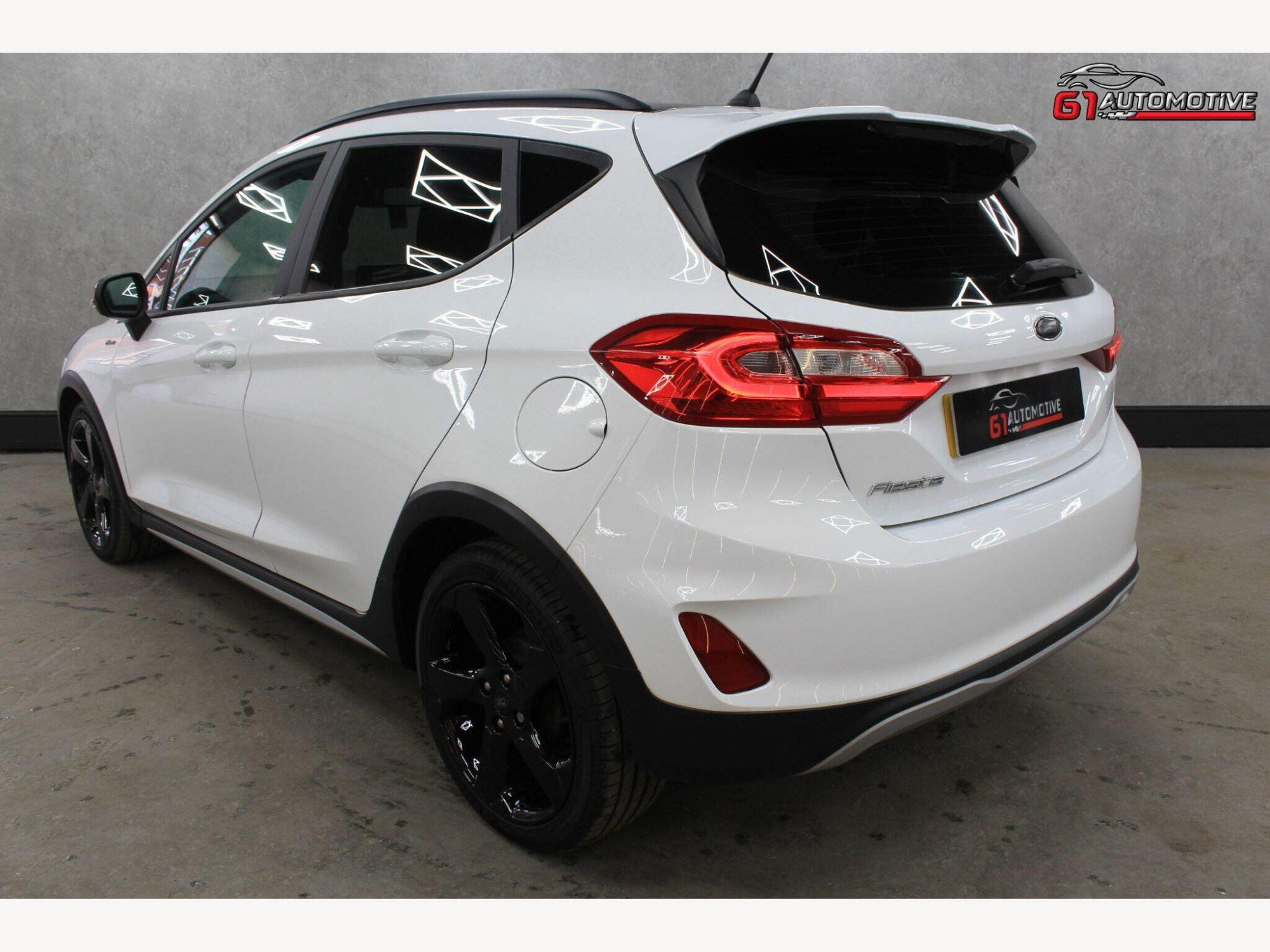 2018 Ford Fiesta image 6