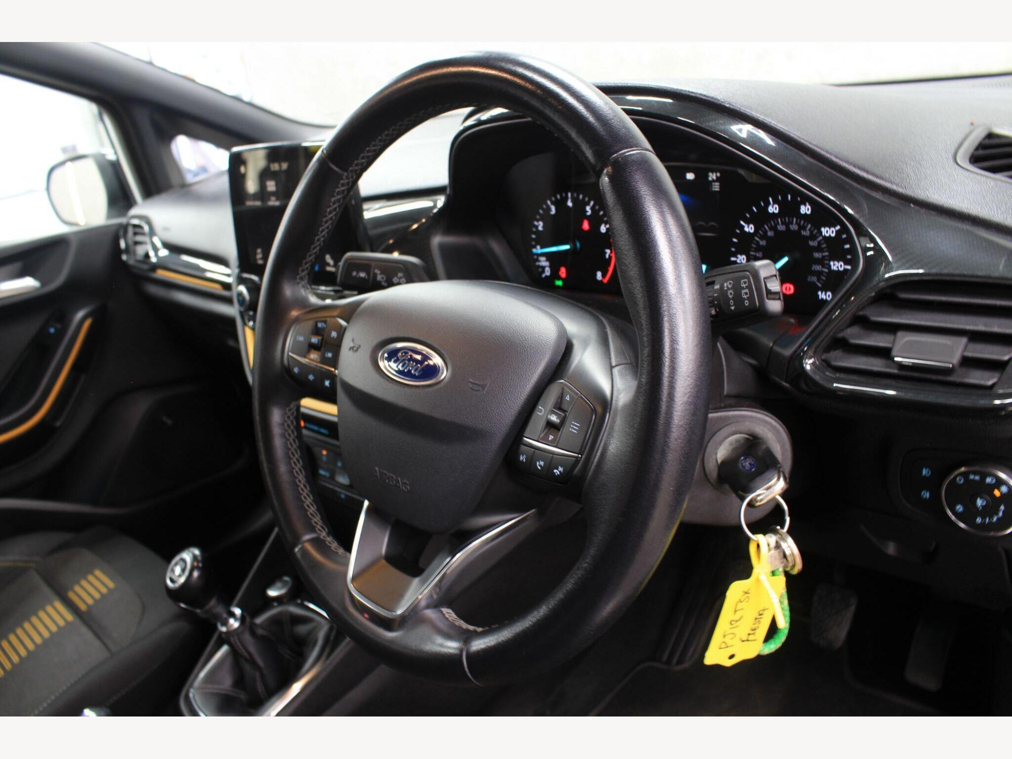 2018 Ford Fiesta image 25