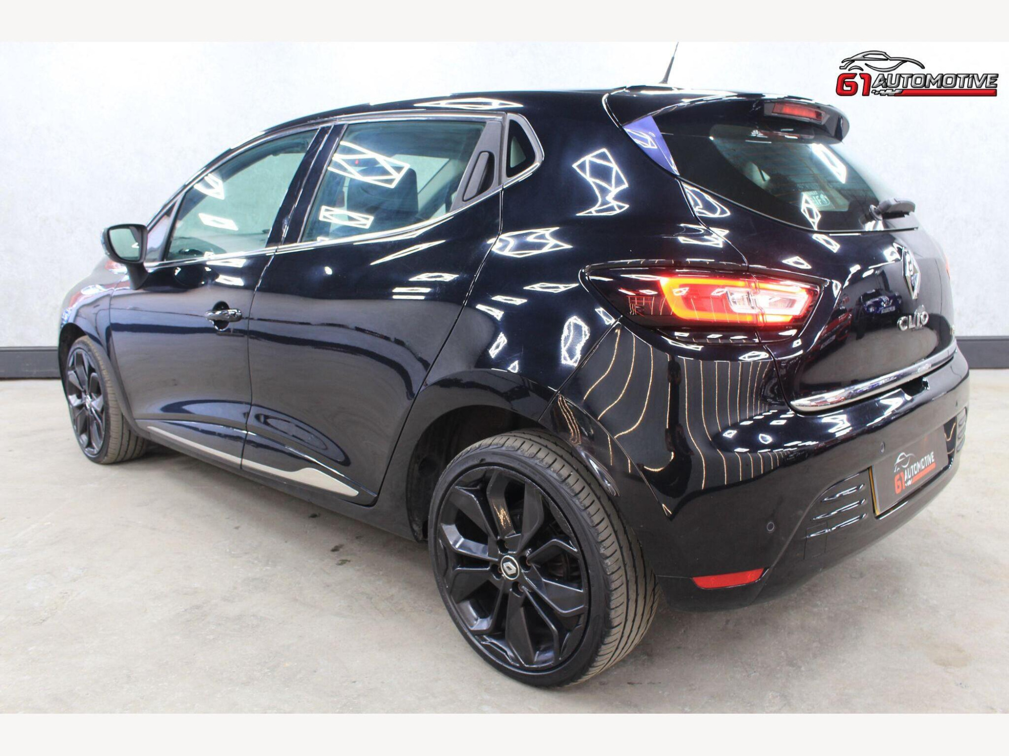 2017 Renault Clio image 6