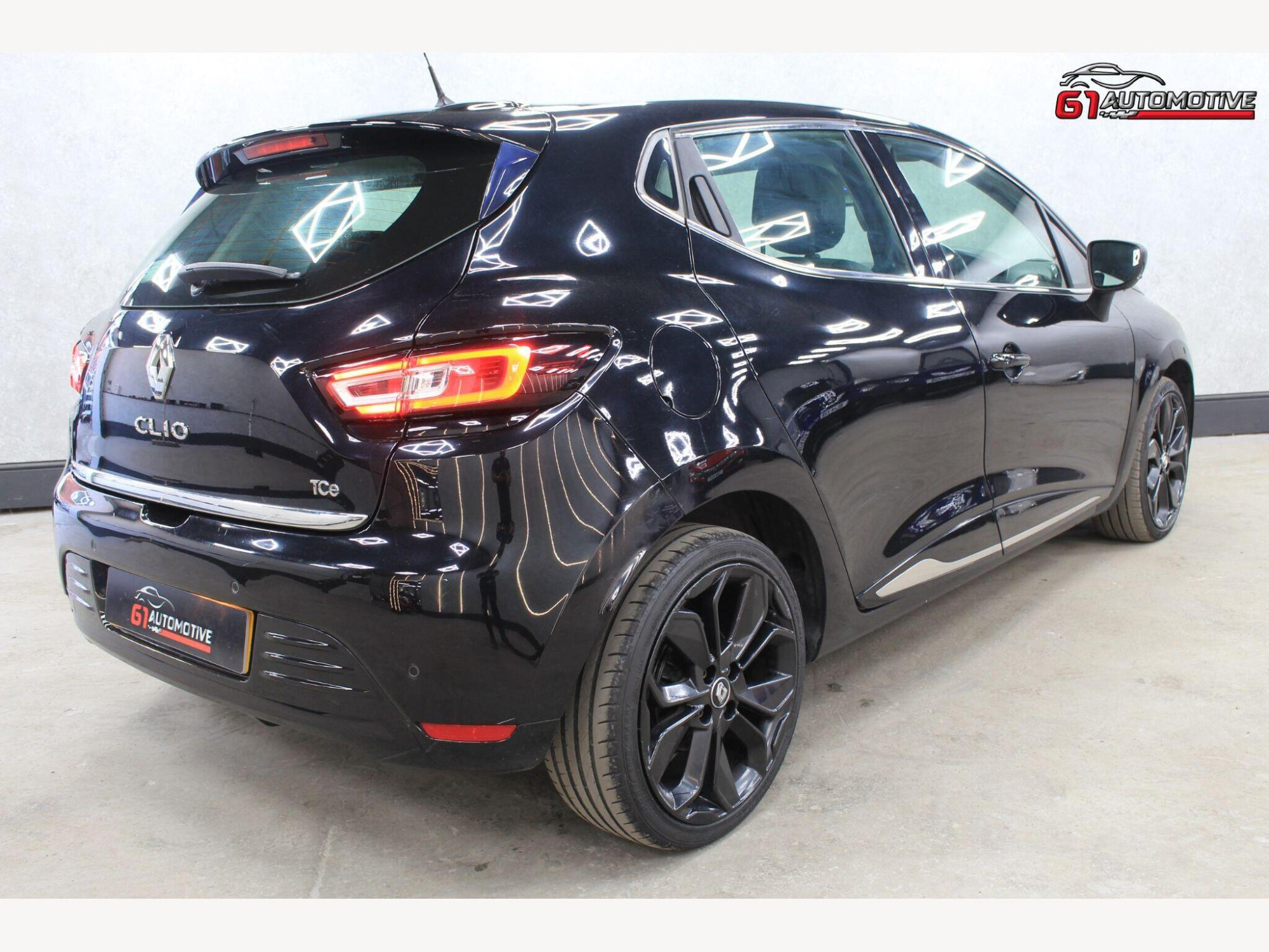 2017 Renault Clio image 8