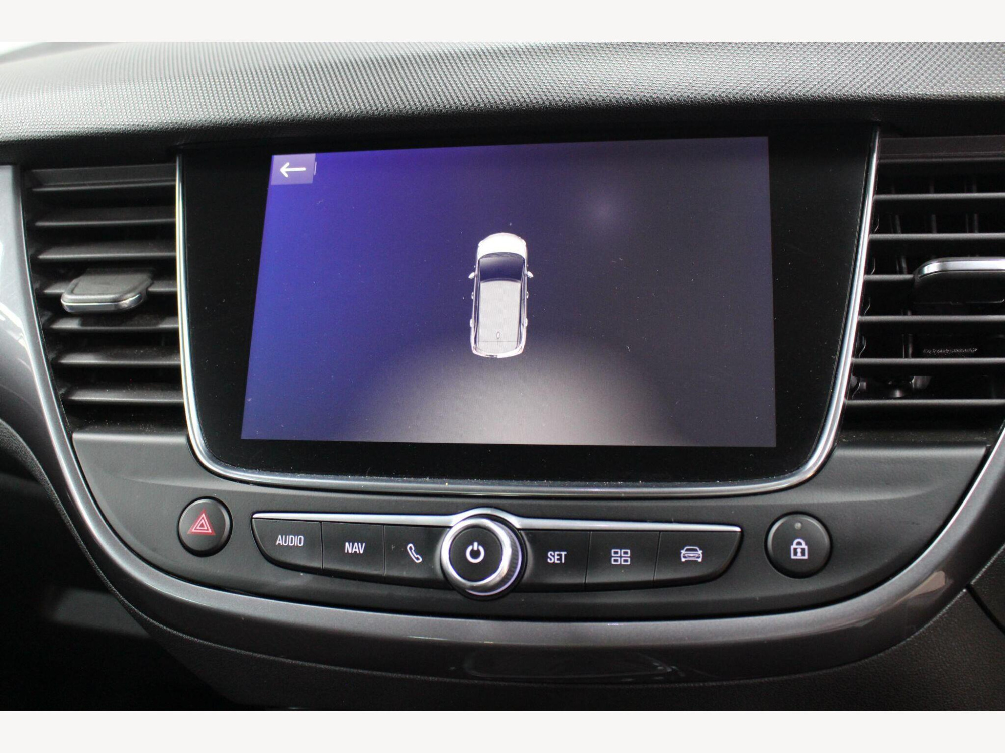 2019 Vauxhall Crossland X image 19