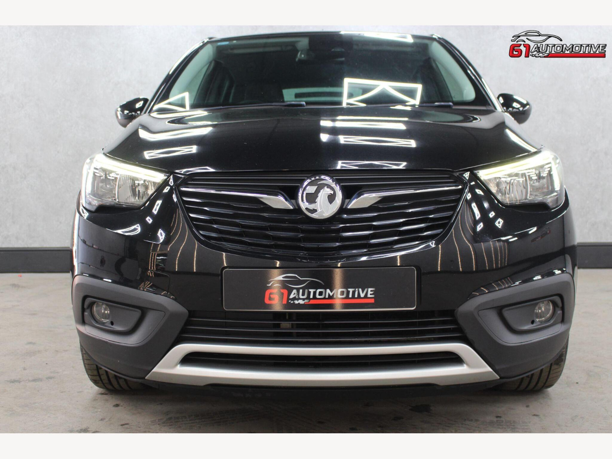 2019 Vauxhall Crossland X image 2