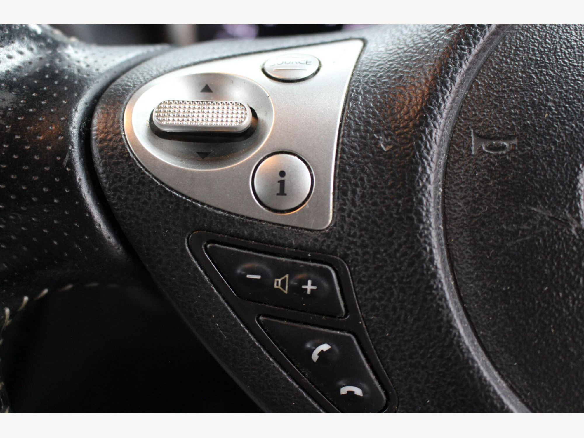 2014 Nissan Juke image 22