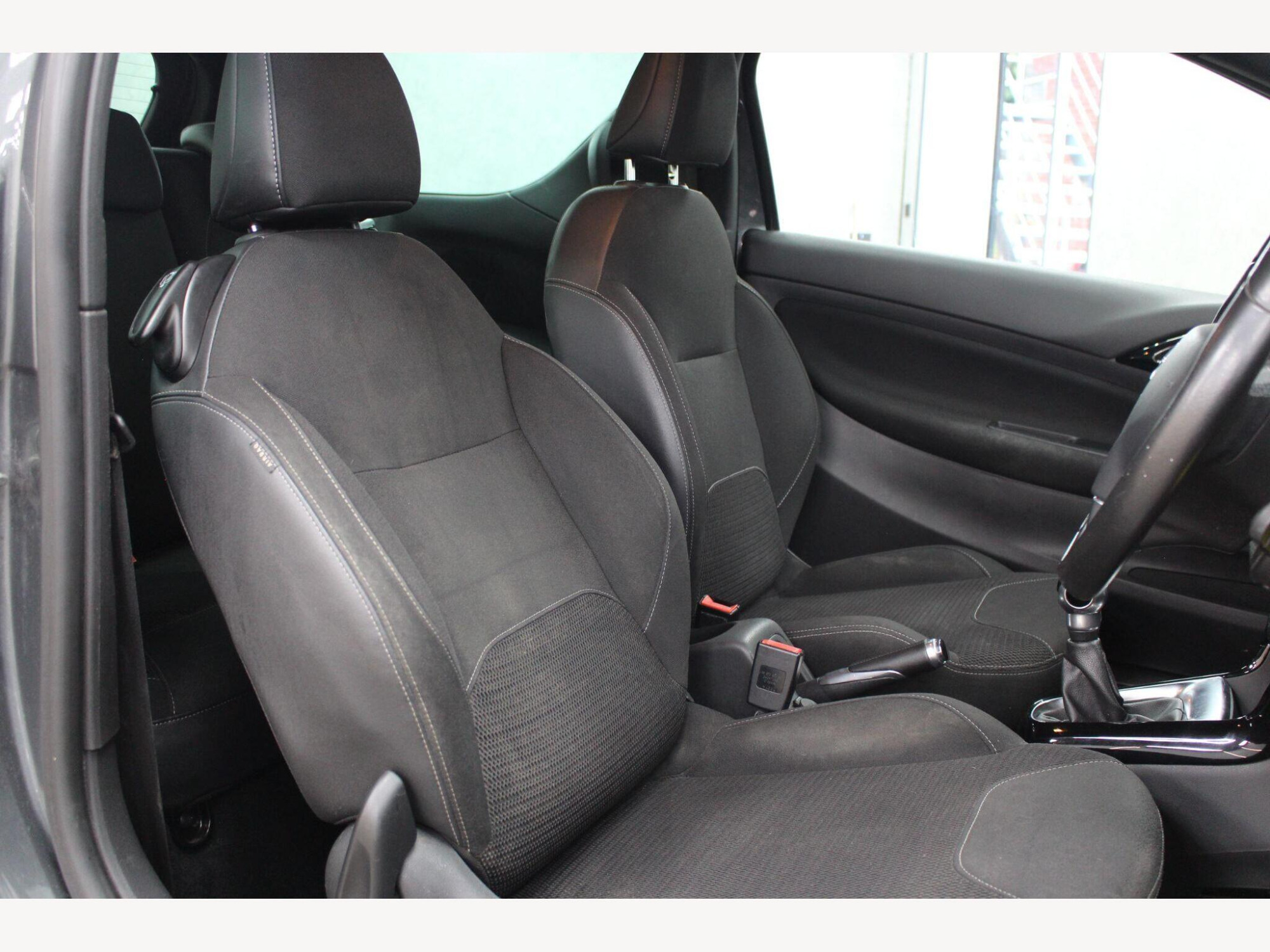 2015 DS AUTOMOBILES DS 3 image 27