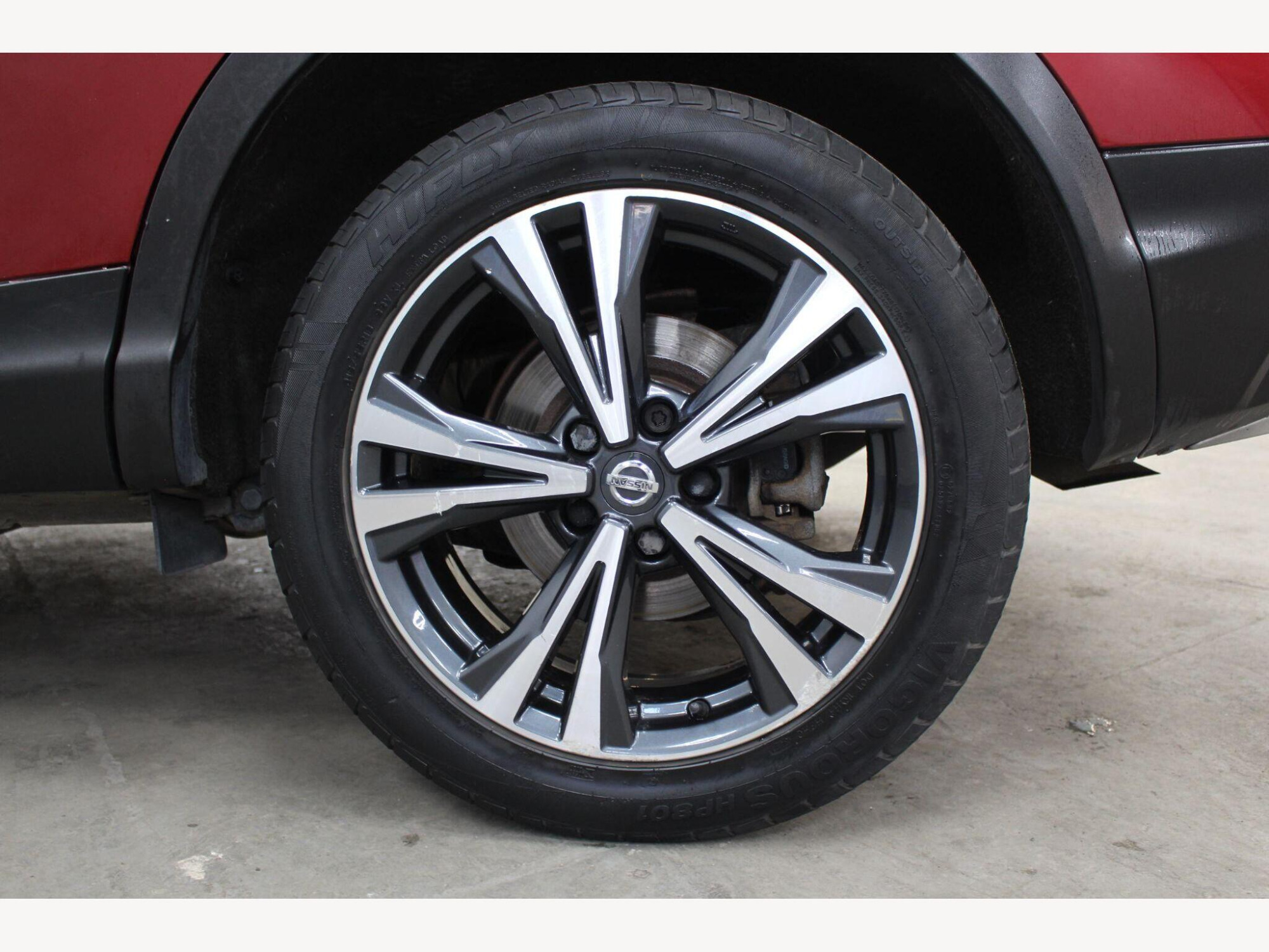 2017 Nissan Qashqai image 13