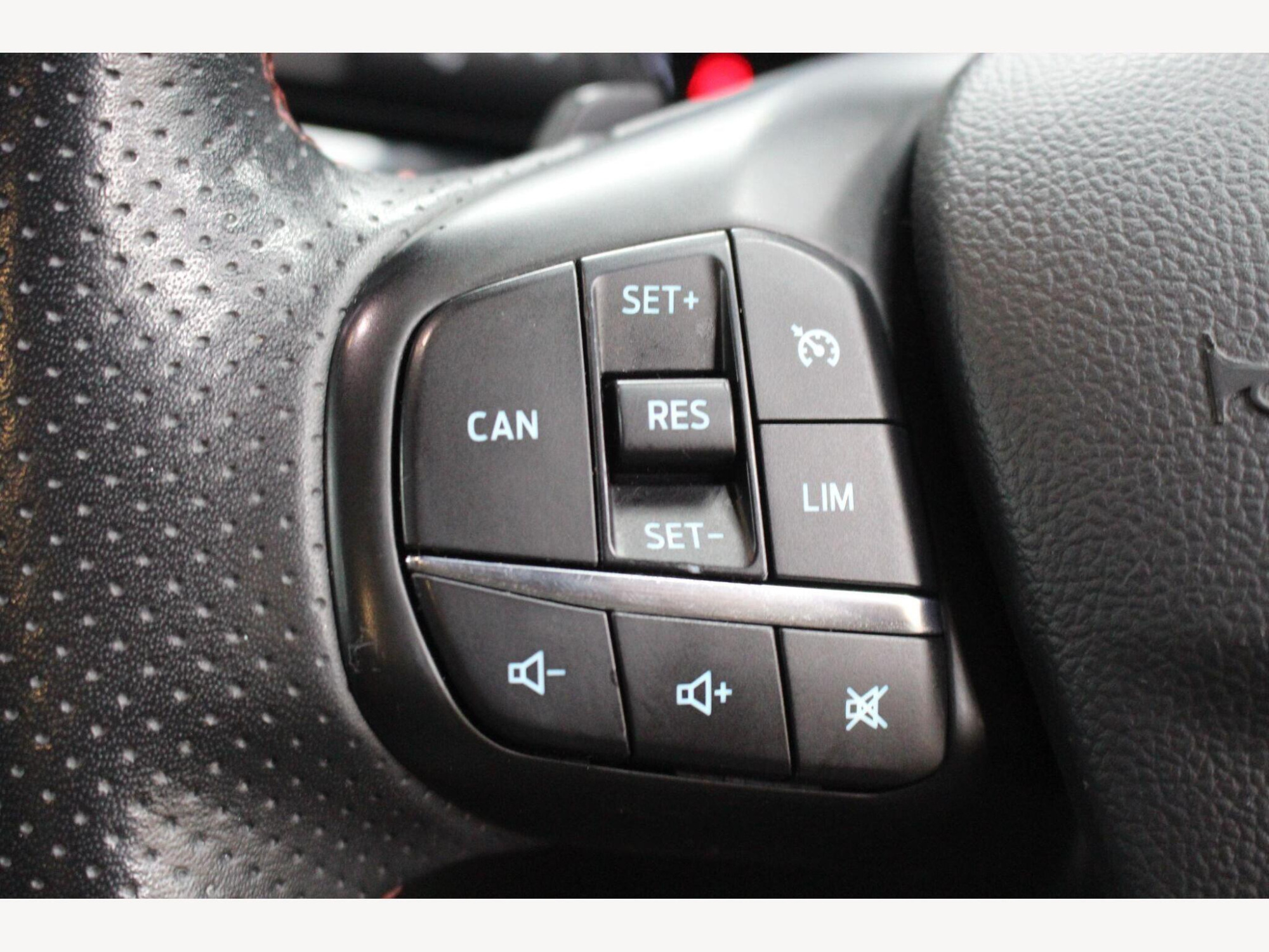 2019 Ford Focus image 22