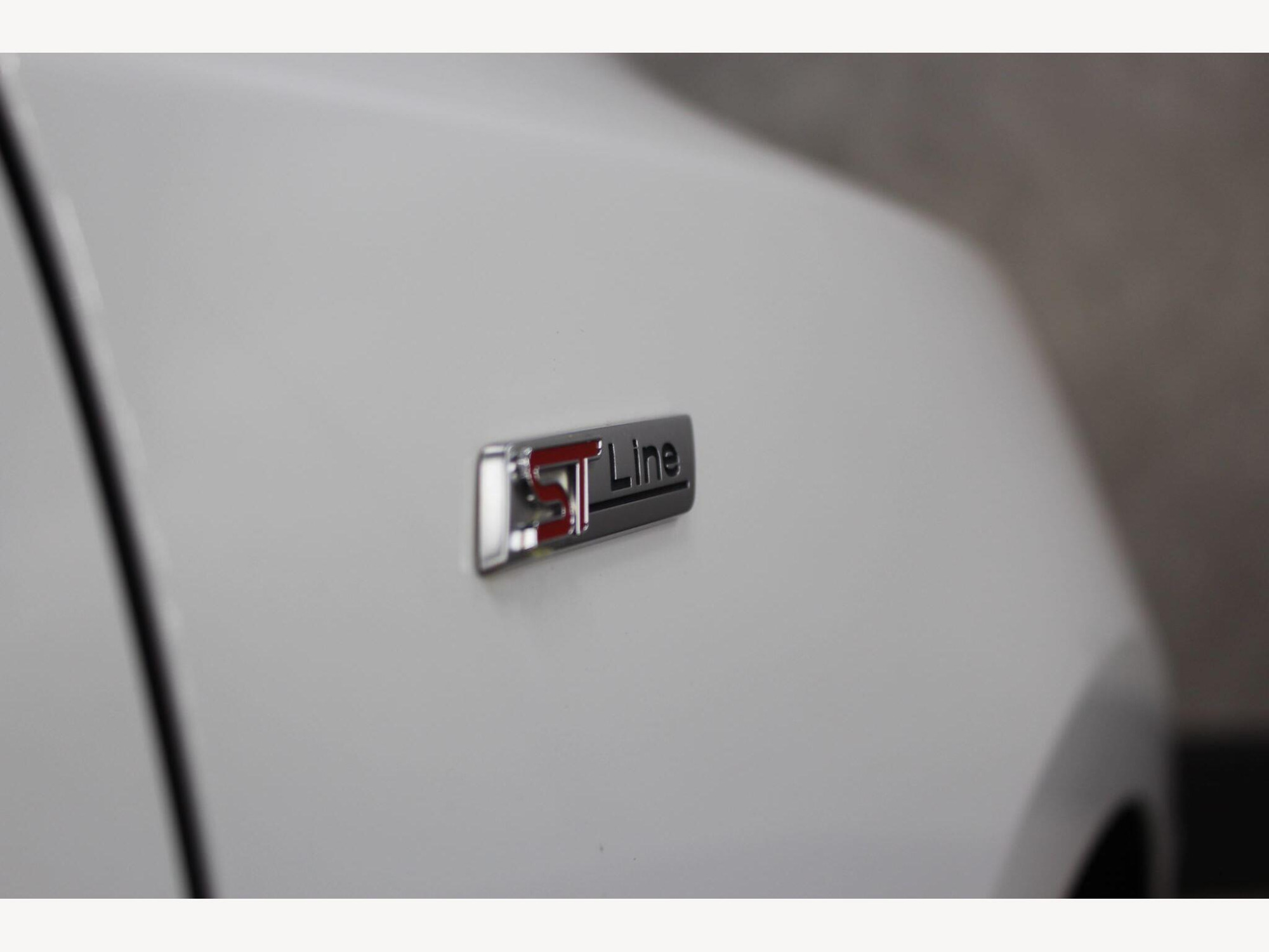 2019 Ford Focus image 12