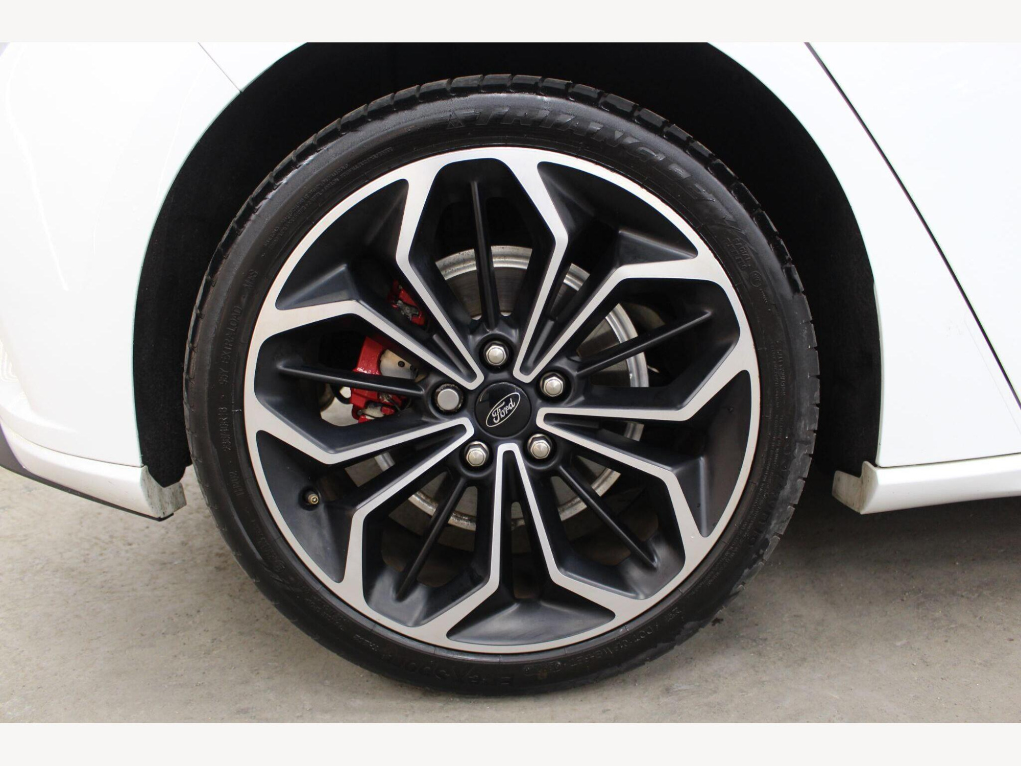 2019 Ford Focus image 11