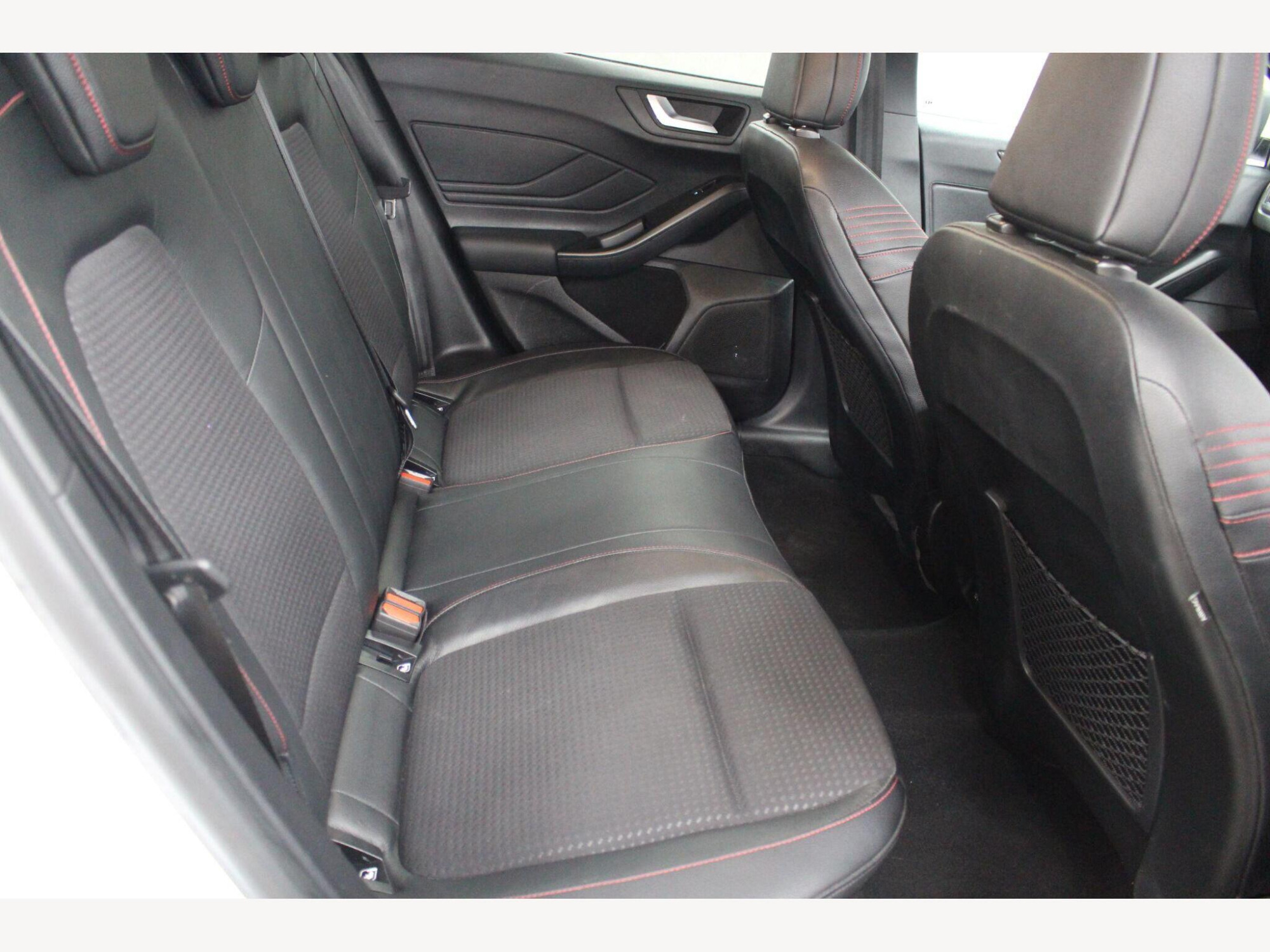 2019 Ford Focus image 32
