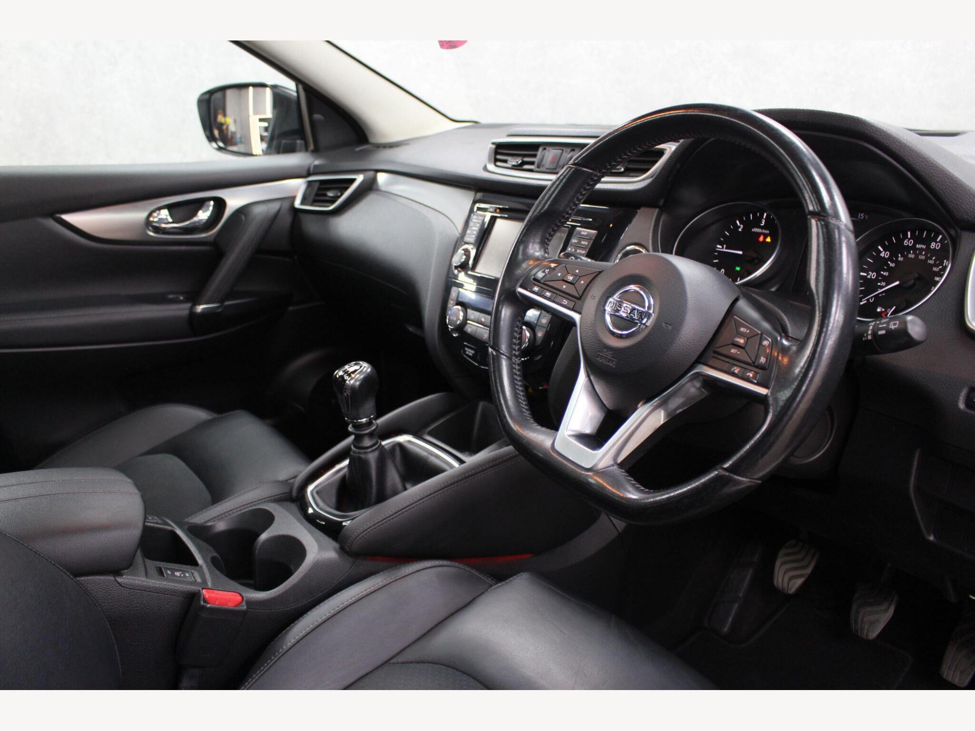 2018 Nissan Qashqai image 14