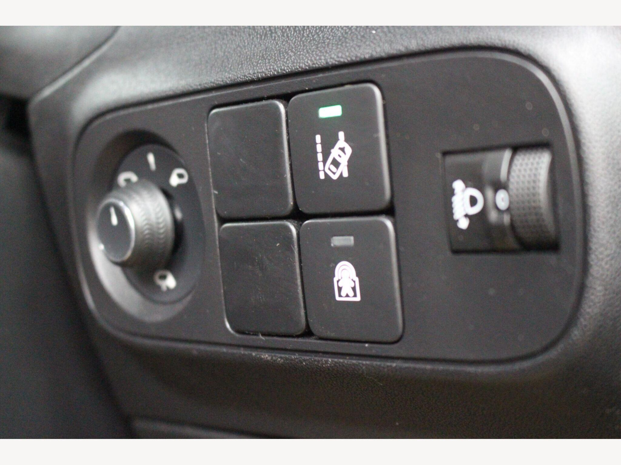 2018 Citroen C3 image 28