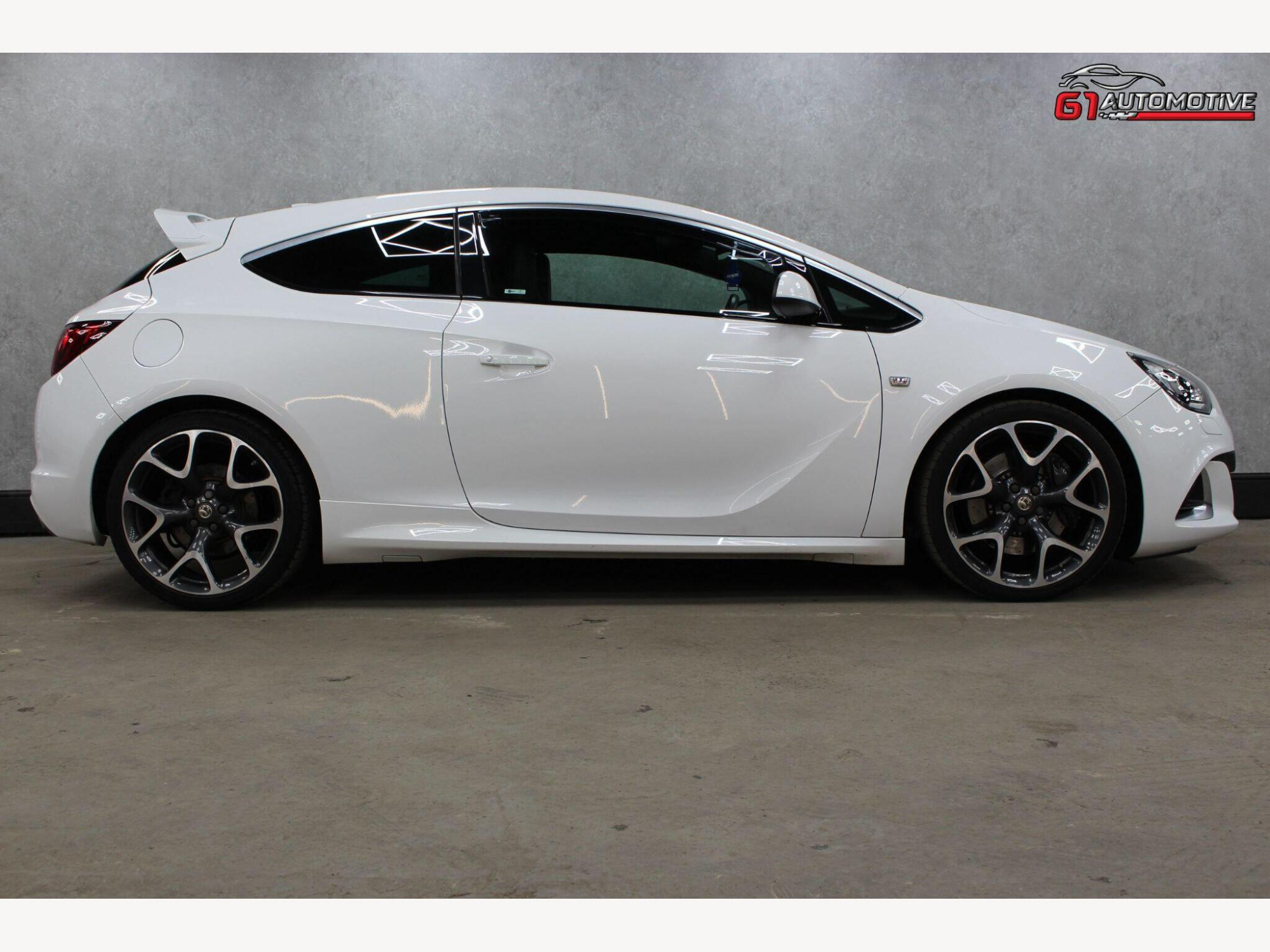 2017 Vauxhall Astra GTC image 4
