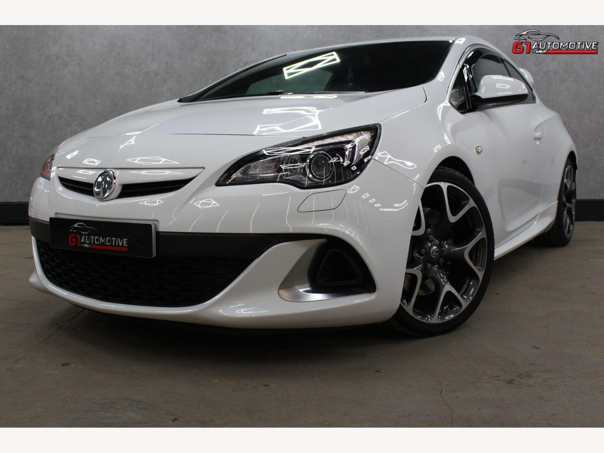 2017 Vauxhall Astra GTC image 3