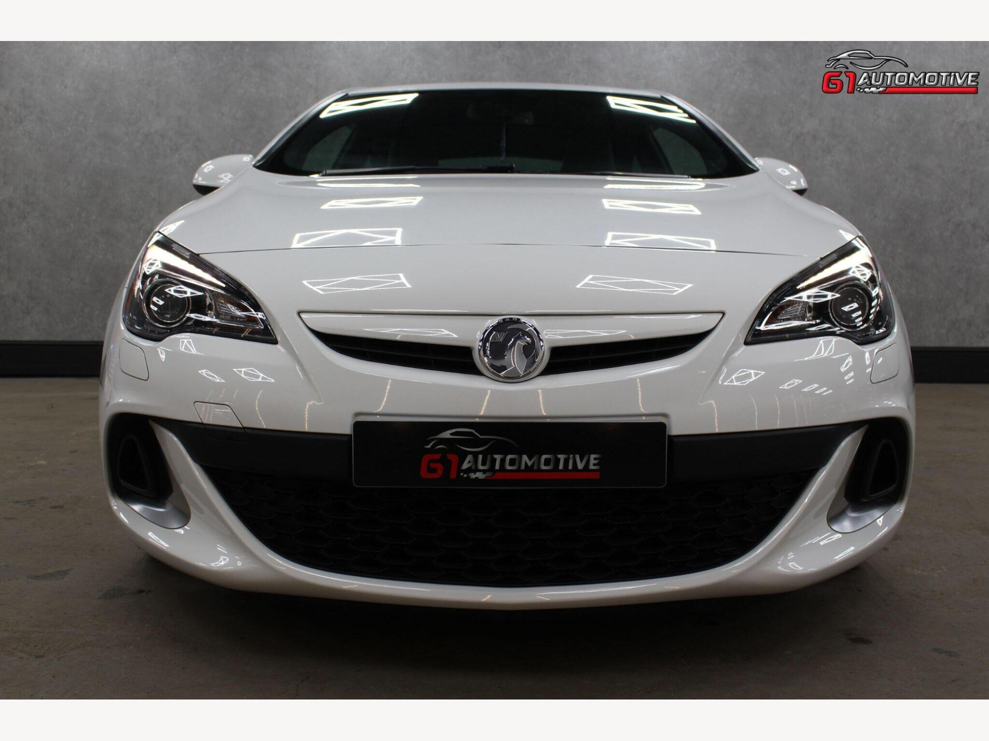 2017 Vauxhall Astra GTC image 2